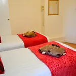 City London Hotel